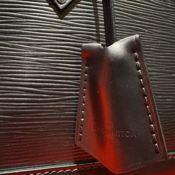 Louis Vuitton Alma BB – Épi Leather “Gunmetal” (Noir Anthracite)(2015) - Picture 6 of 13